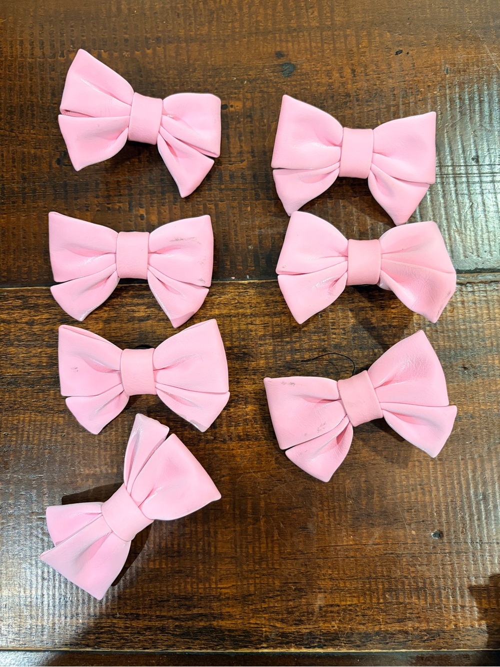 CROCS pink bow jibbits